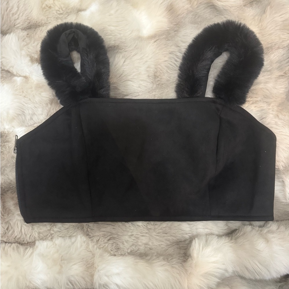 NWT Faux fur crop top